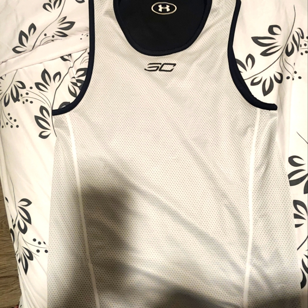 UA X Stephen Curry tank tops Men's Size Medium